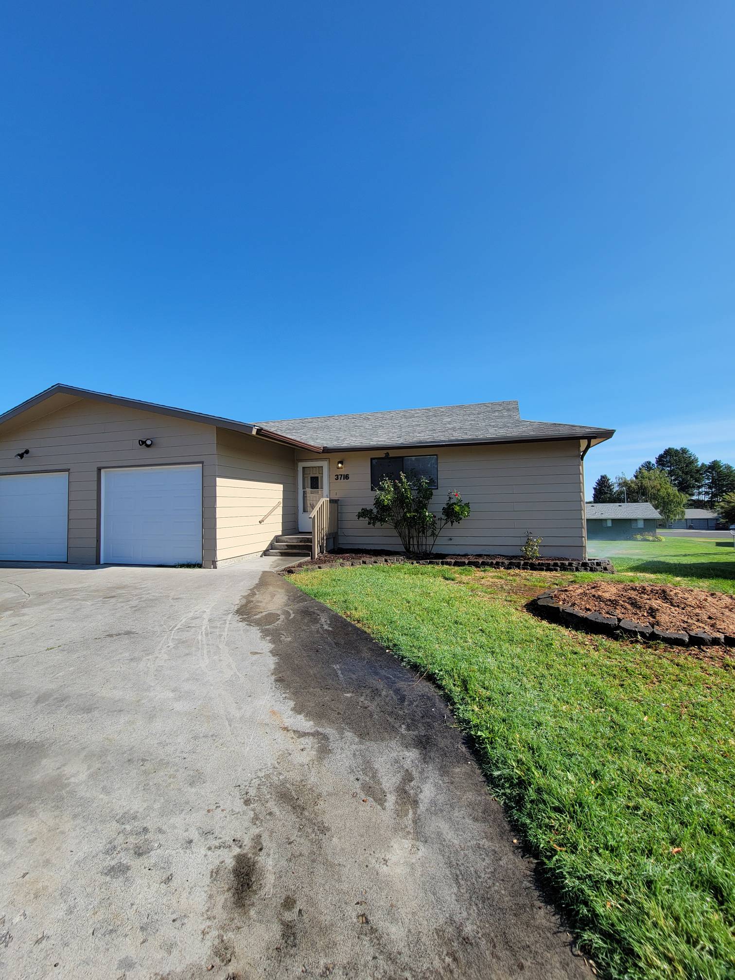 3716 West 17th Place